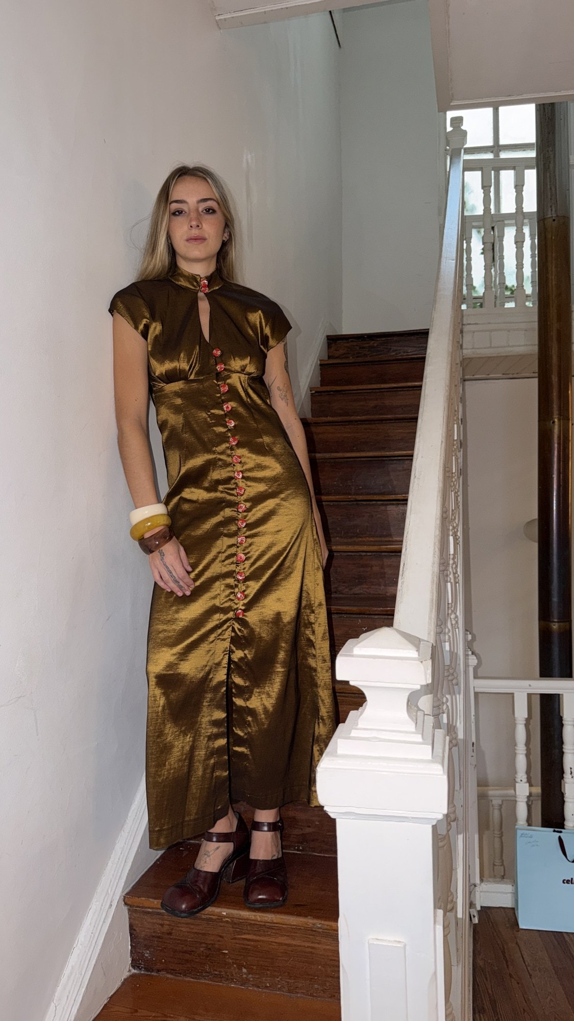 VESTIDO BOTO