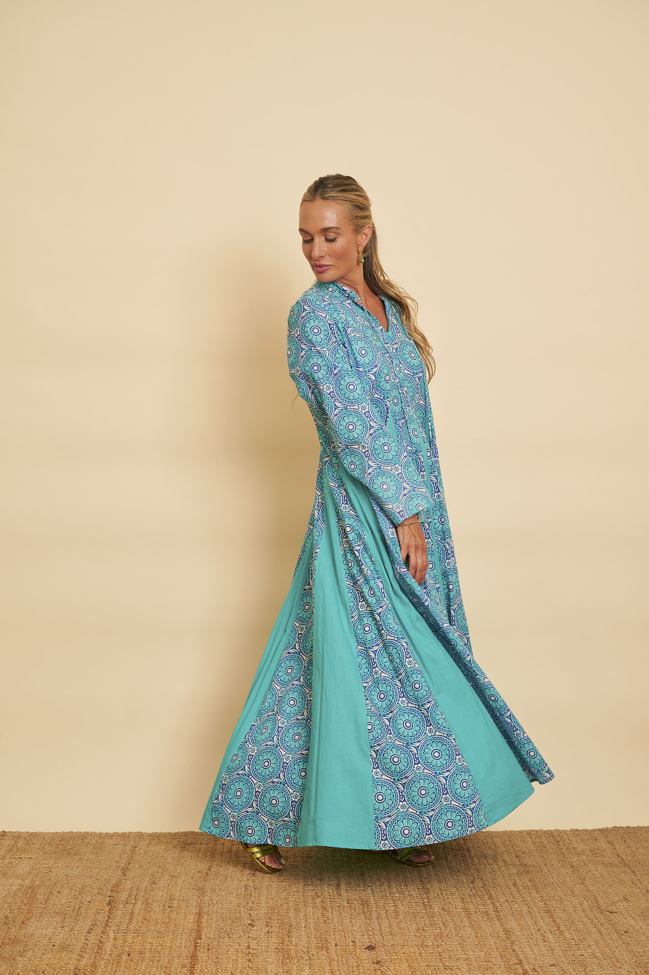 Vestido Mao