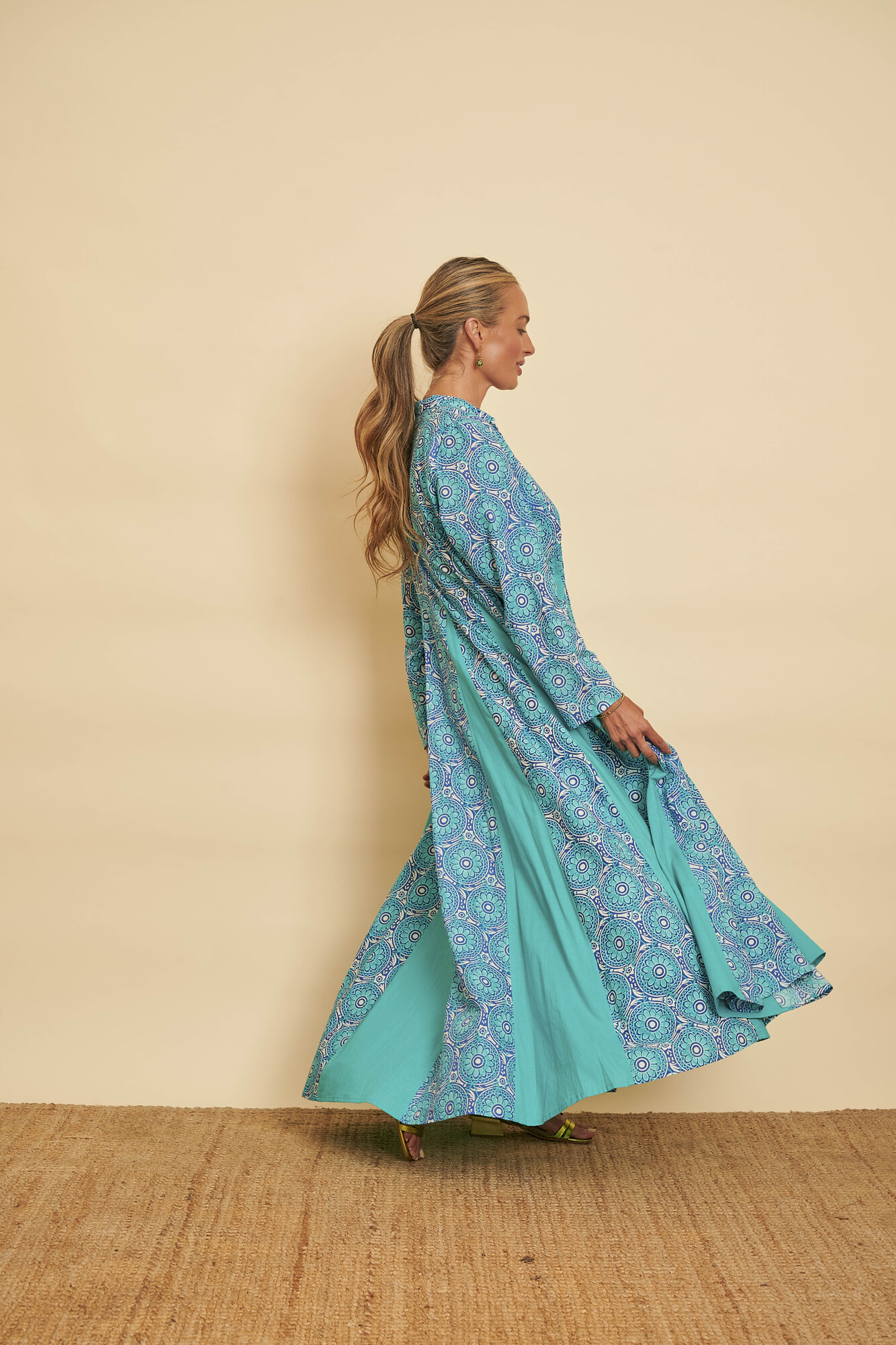 Vestido Mao