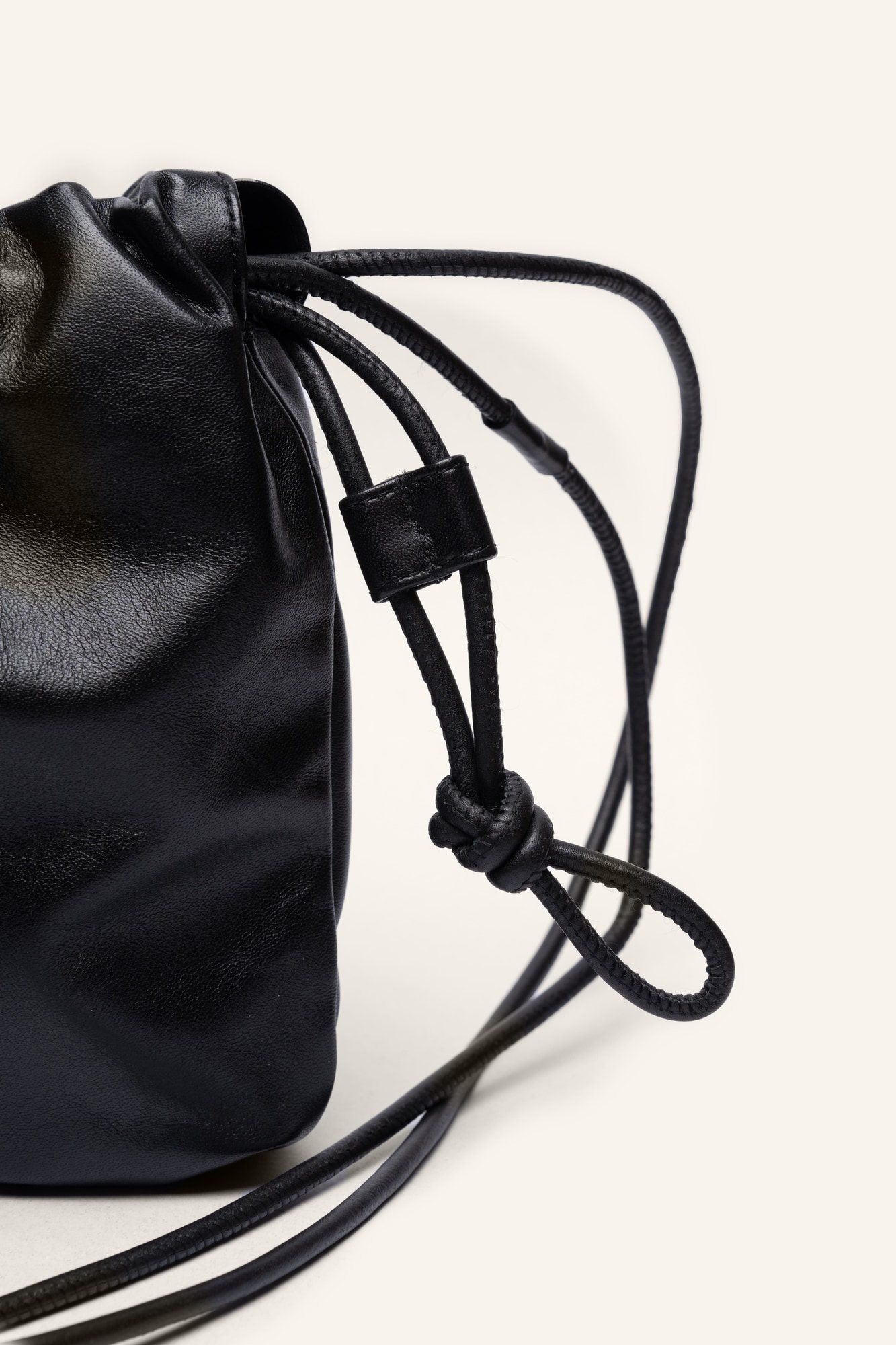 Cartera Pouch