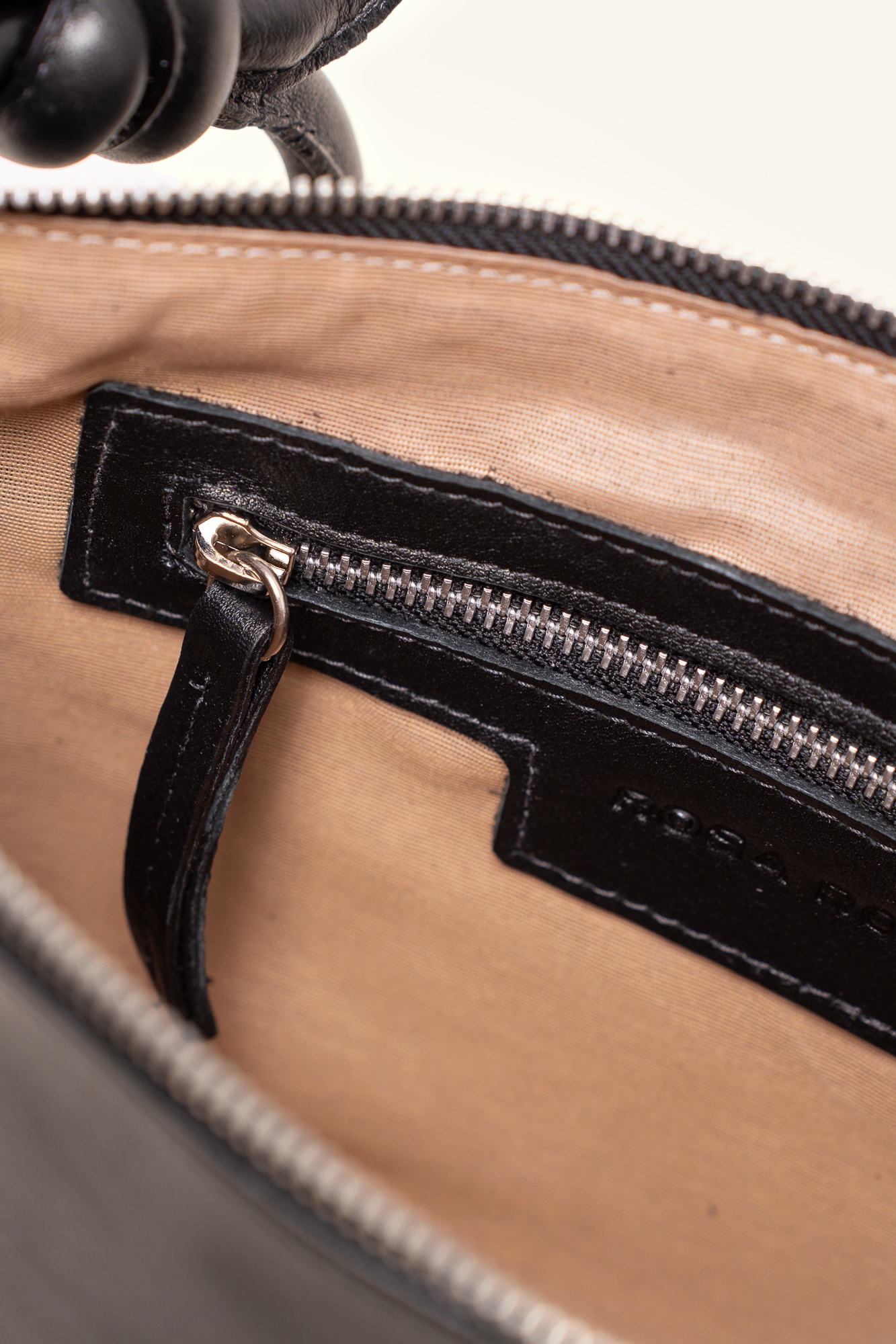 Cartera Poli