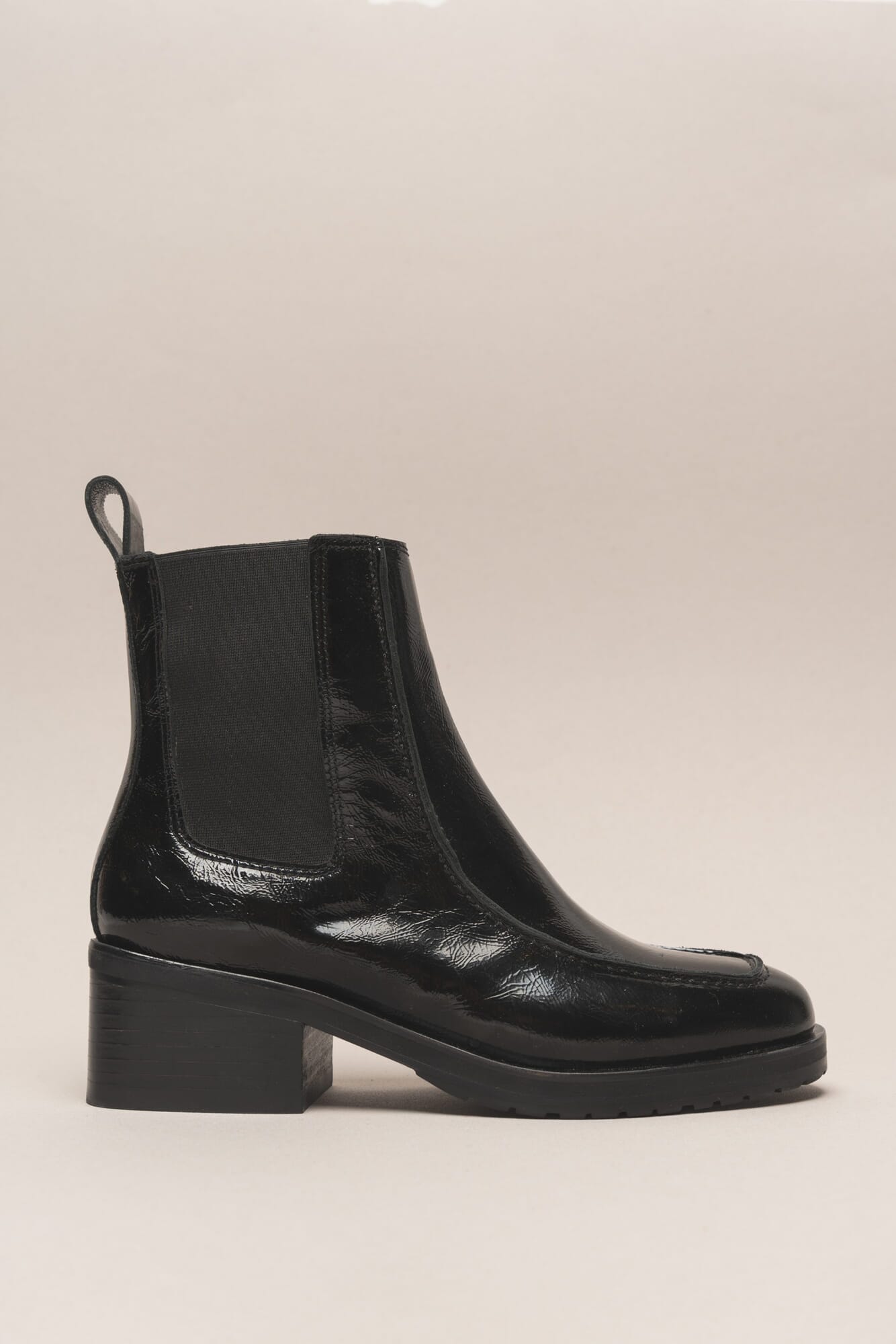 Bota Antonia