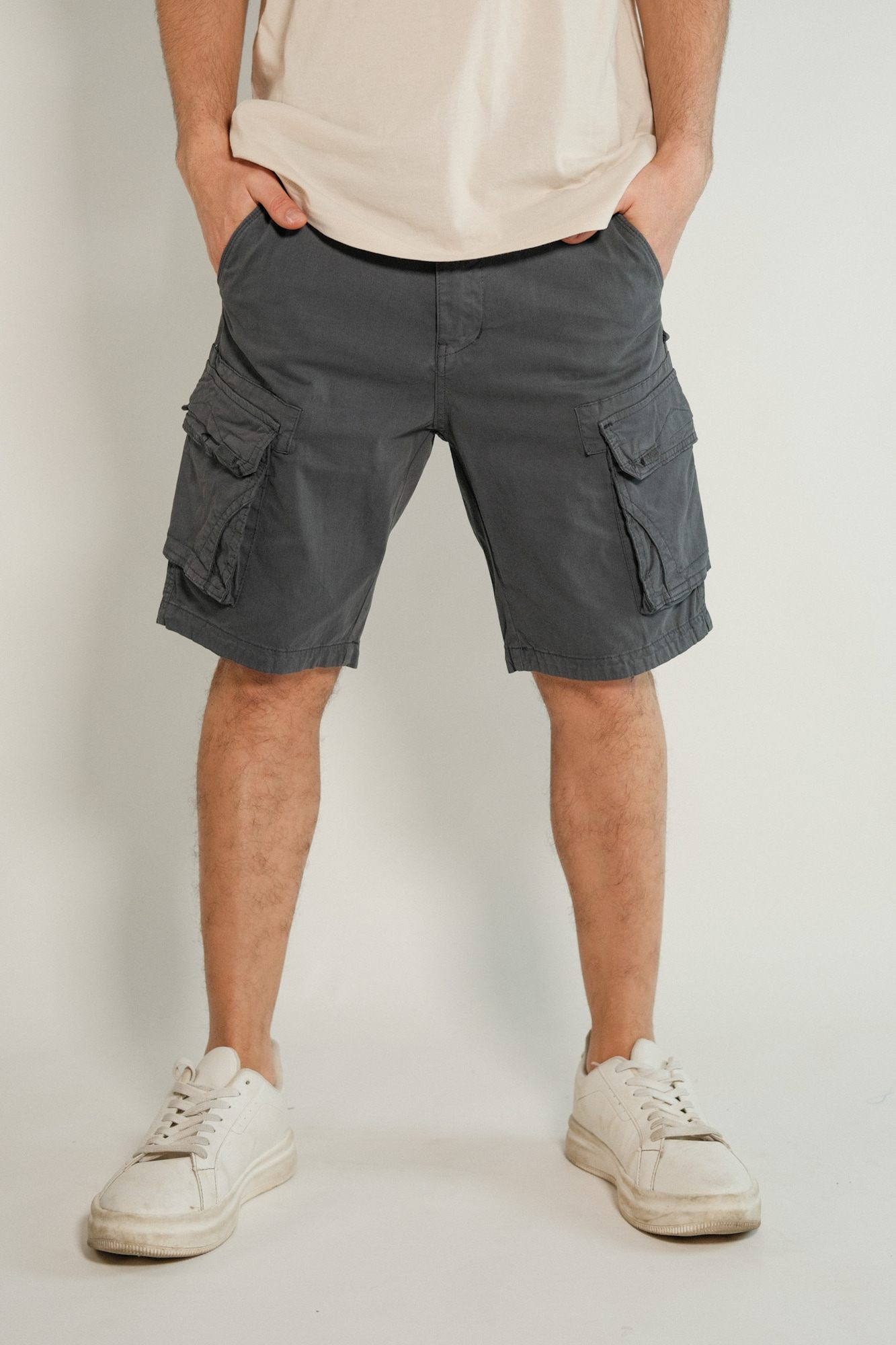 Bermuda cargo de gabardina con lycra Marsella