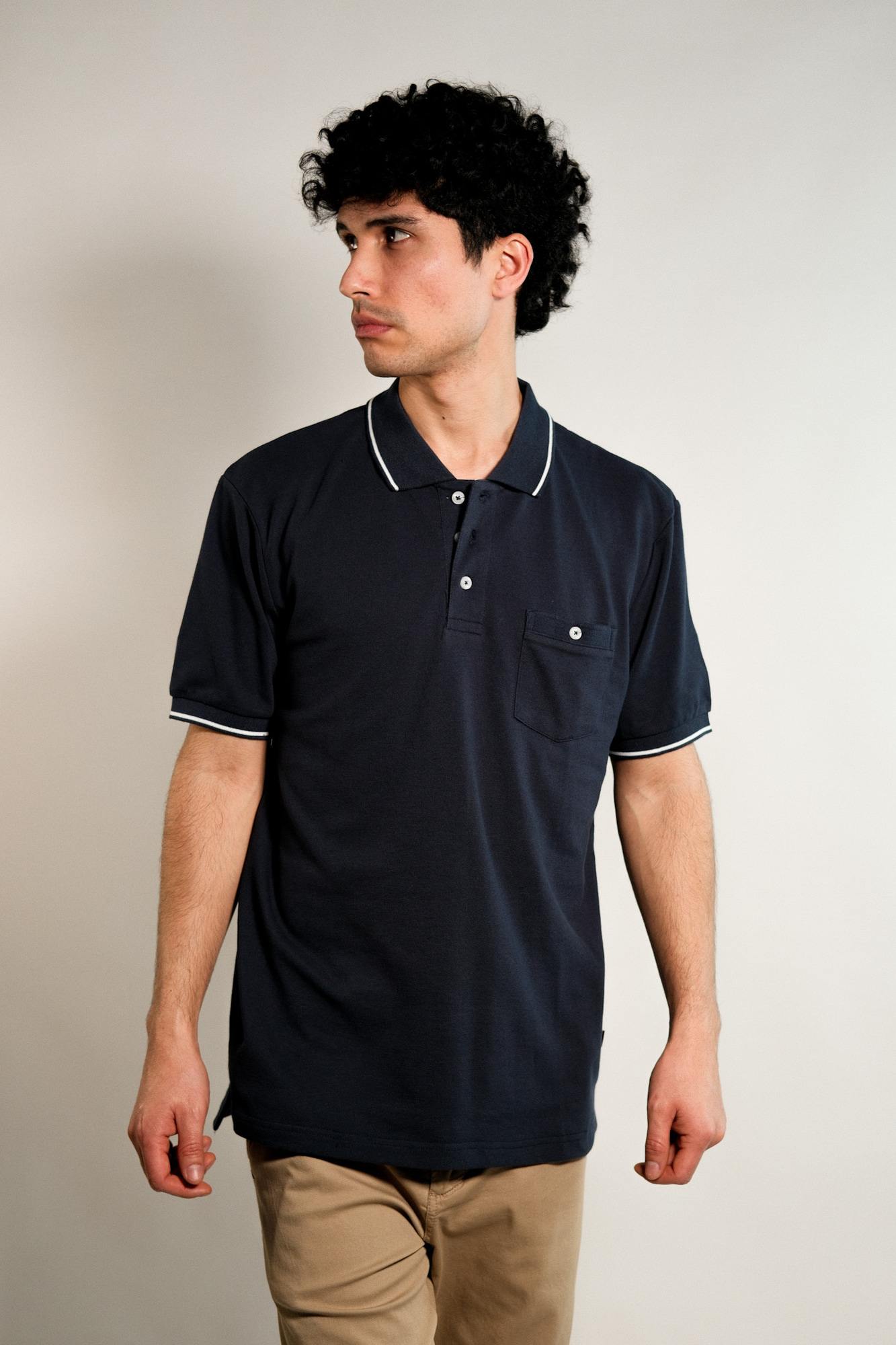 Polo con cuello y puños combinados y bolsillo Robledo 
