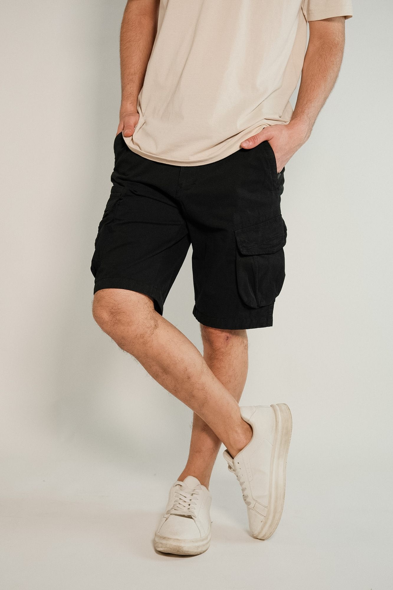 Bermuda cargo de gabardina c/lycra y cordón ajustable Colmar