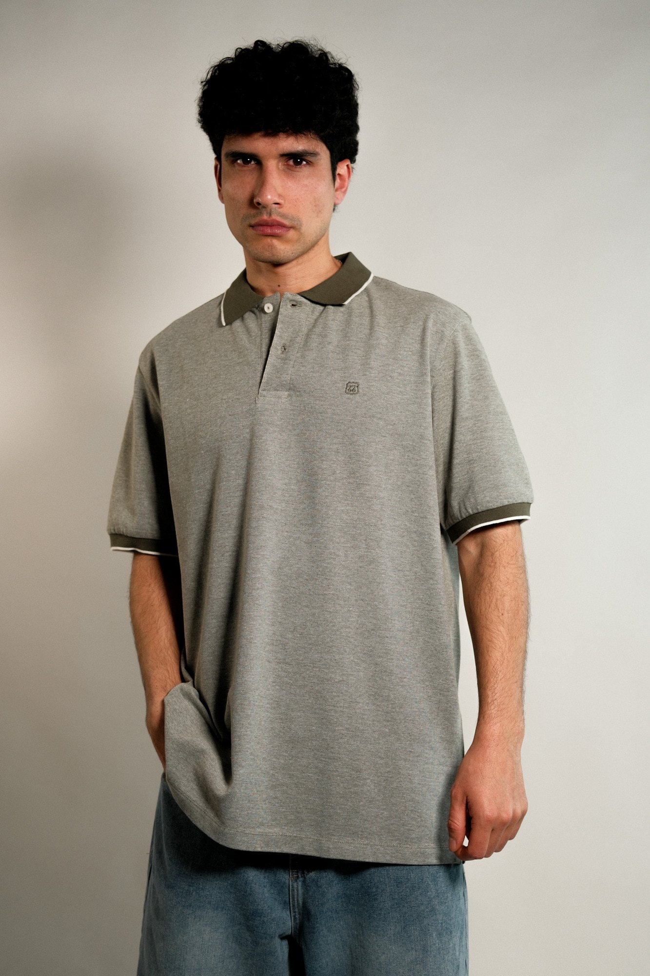 Polo con cuello y puños combinados Souza
