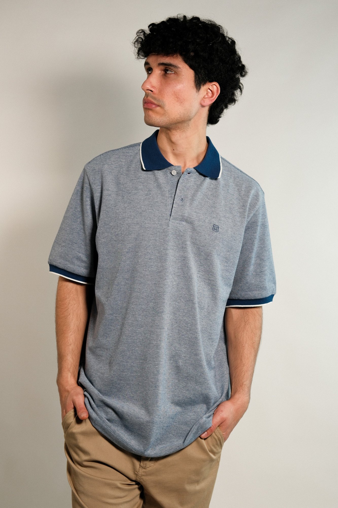 Polo con cuello y puños combinados Souza