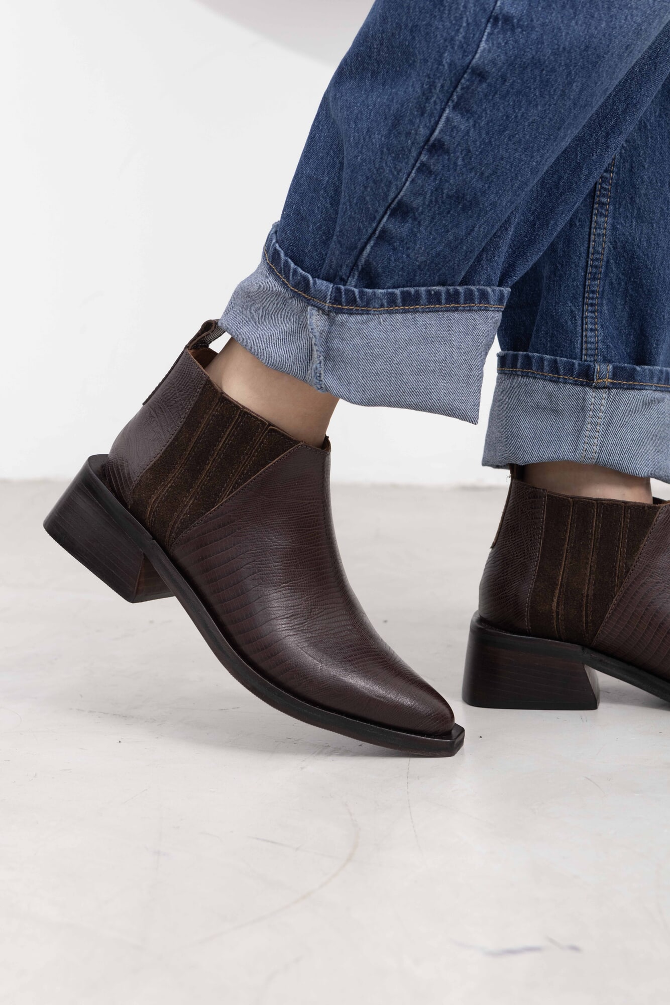 BOTA LUMILA