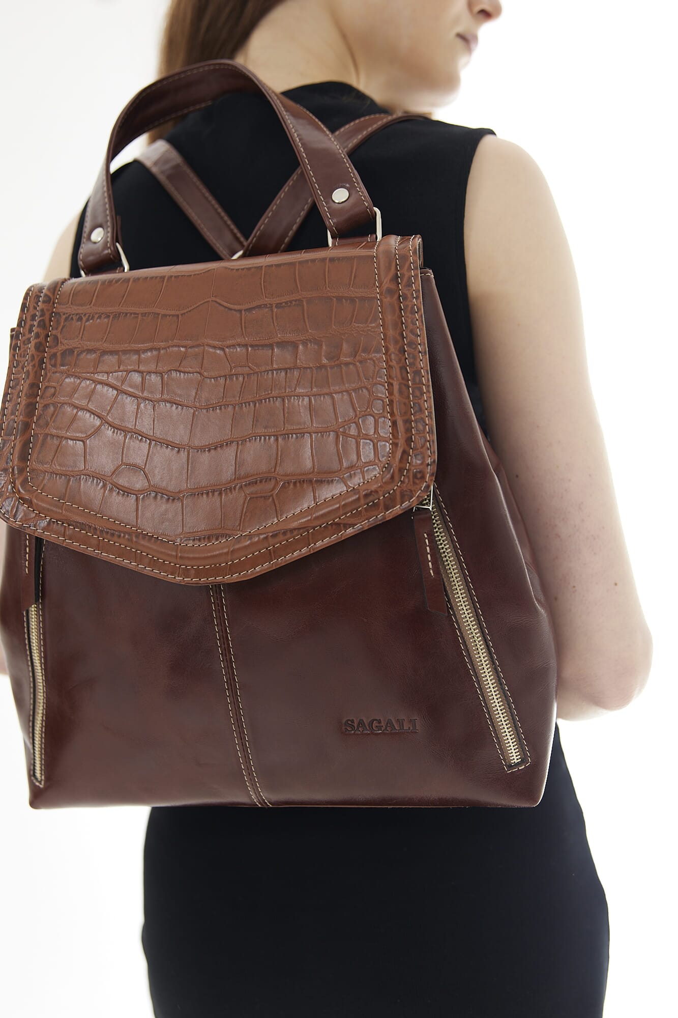 MOCHILA SOLAPA PICO