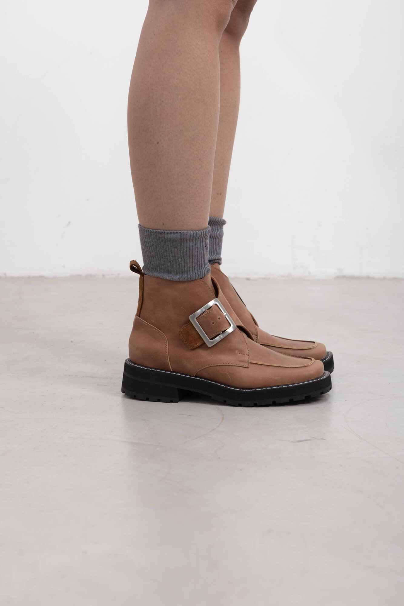 BOTA ISQUIA