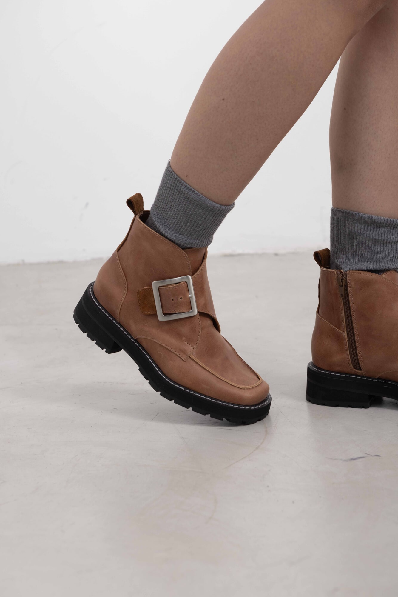 BOTA ISQUIA