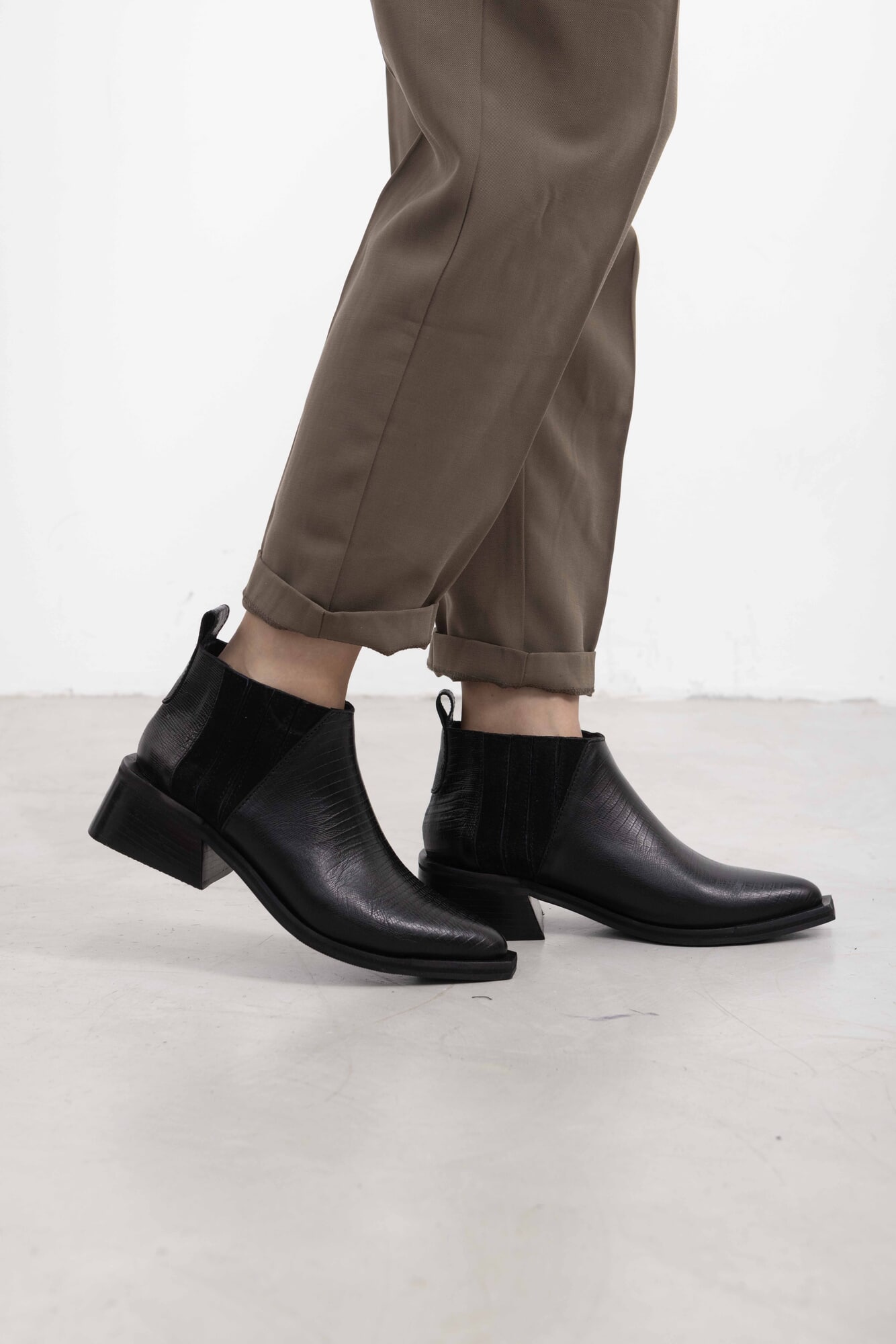 BOTA LUMILA