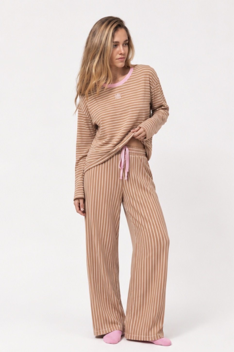PIJAMA SET COMFY STRIPED