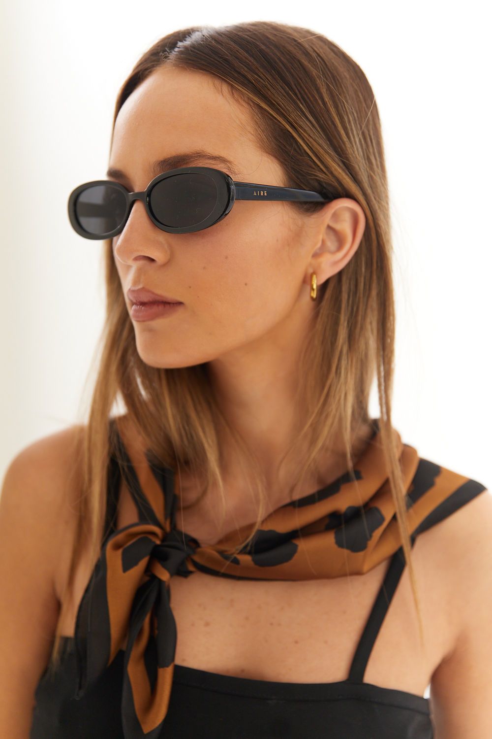 OVAL SUNNIES 