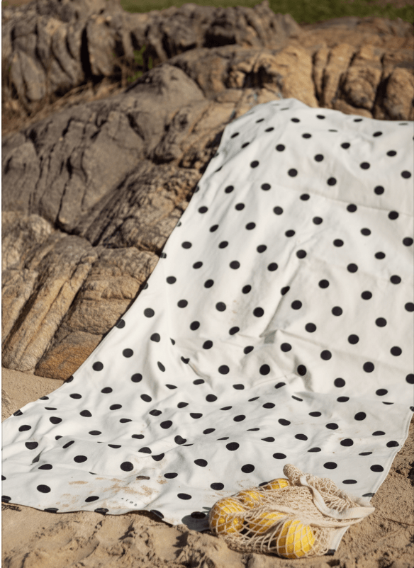 LONA POLKA DOTS