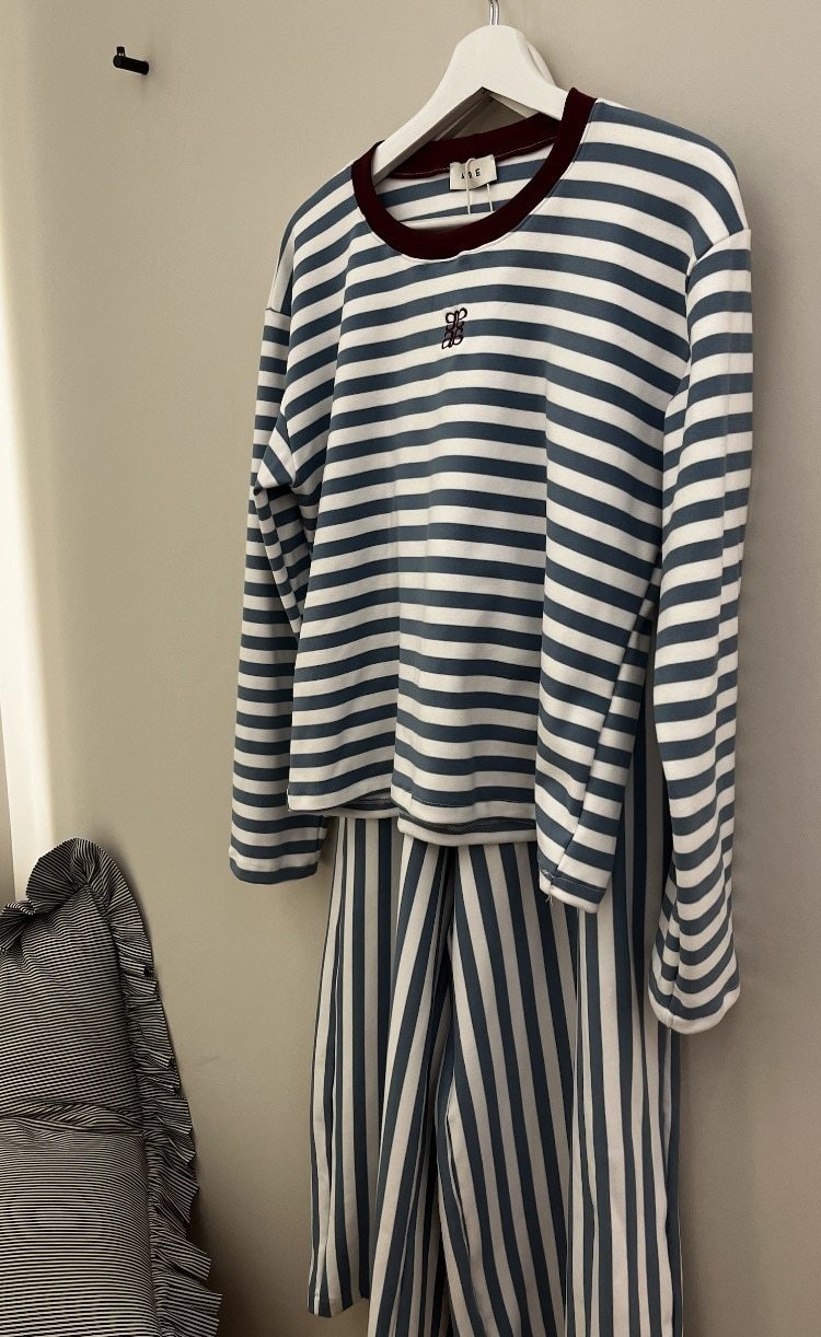PIJAMA SET COMFY STRIPED
