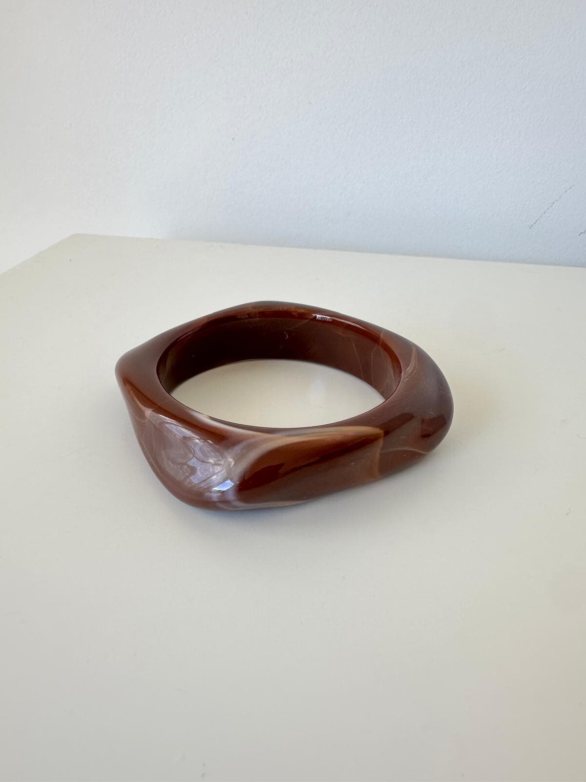 PULSERA ACRILICO ASSYMETRICAL