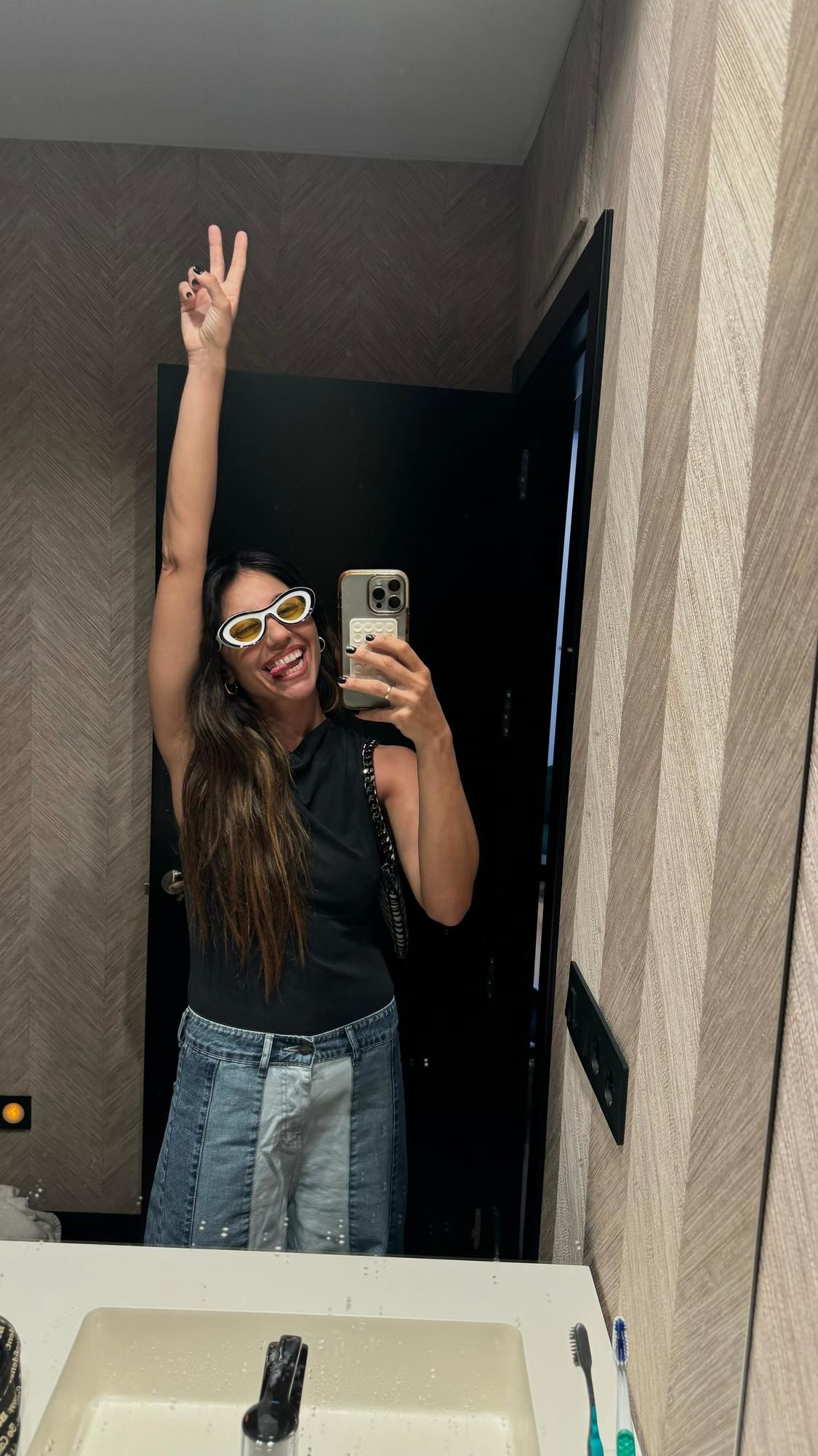 VITO SUNNIES - AIRE X CRIADO