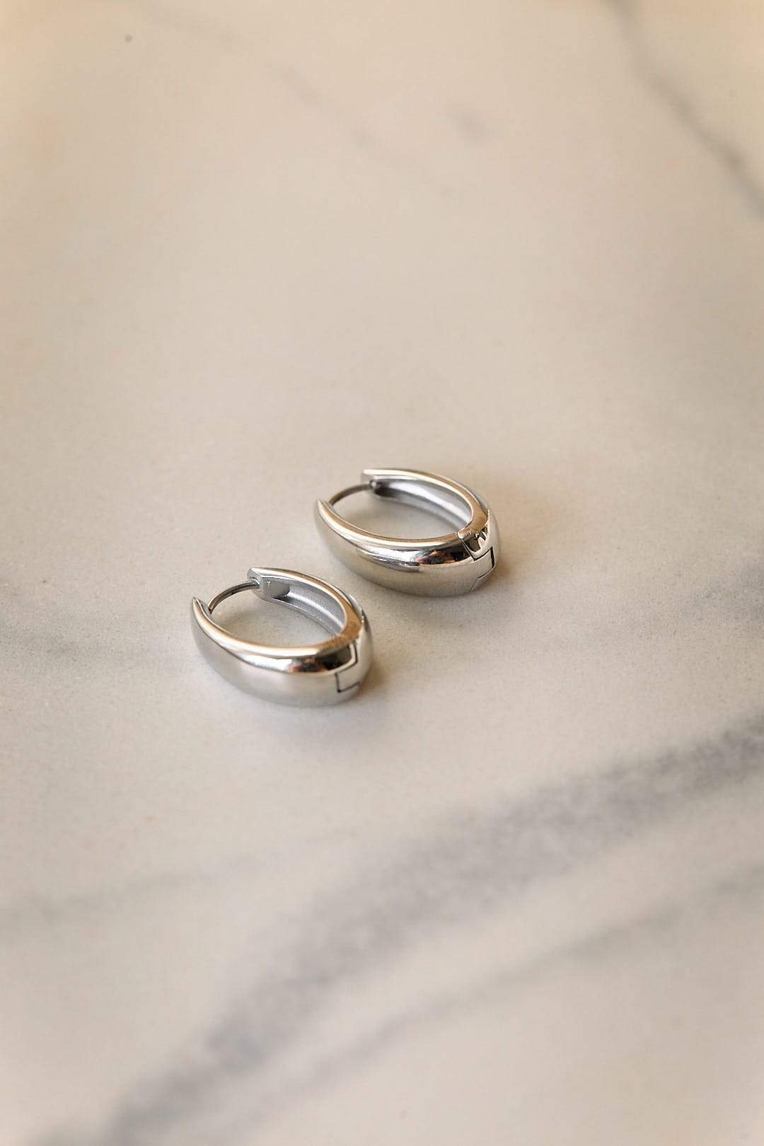 AROS OVAL