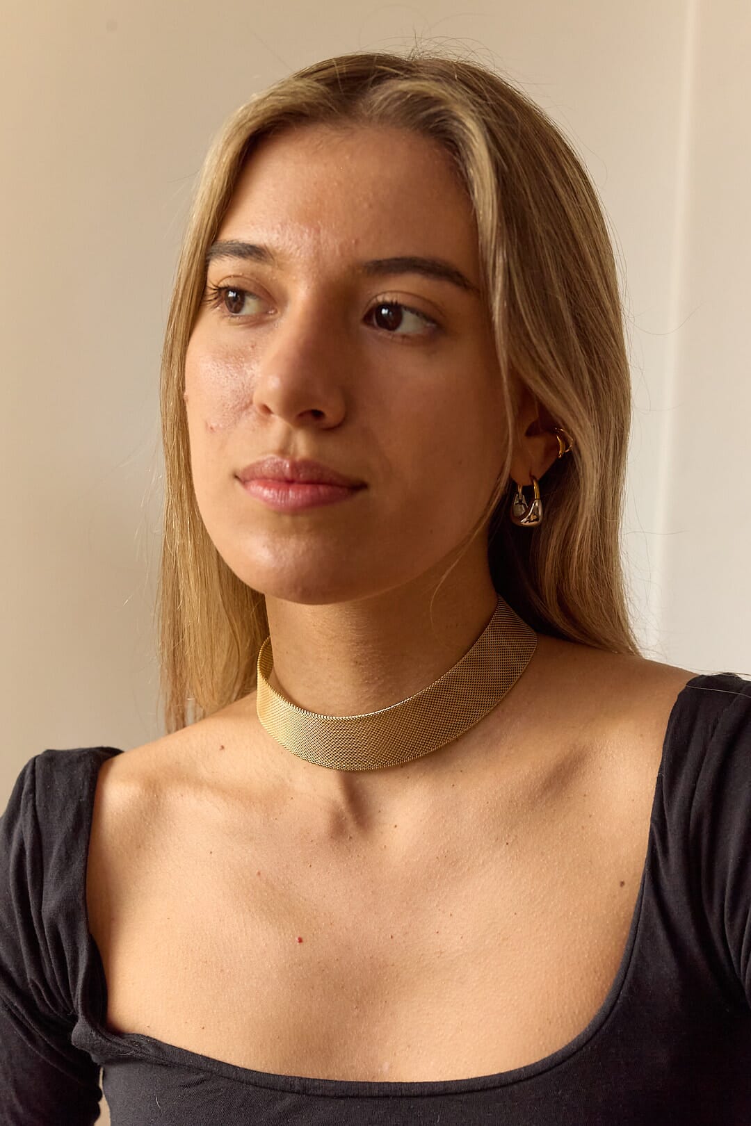 CHOKER QUEEN