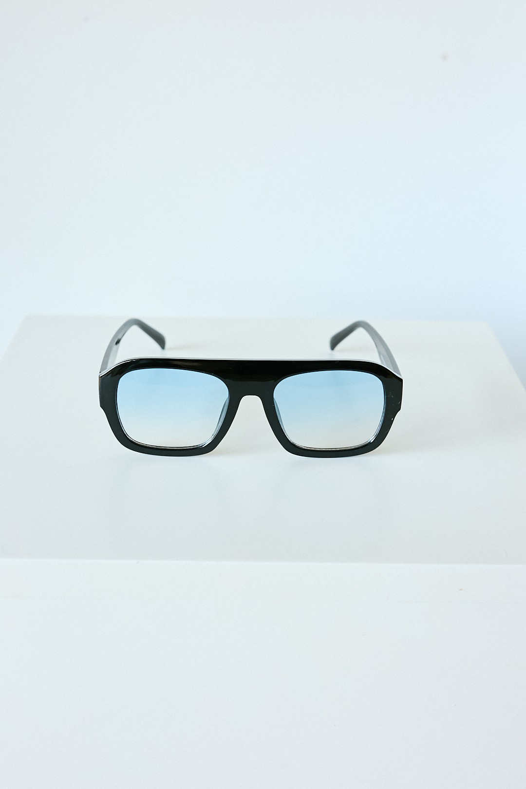 LUISA SUNNIES