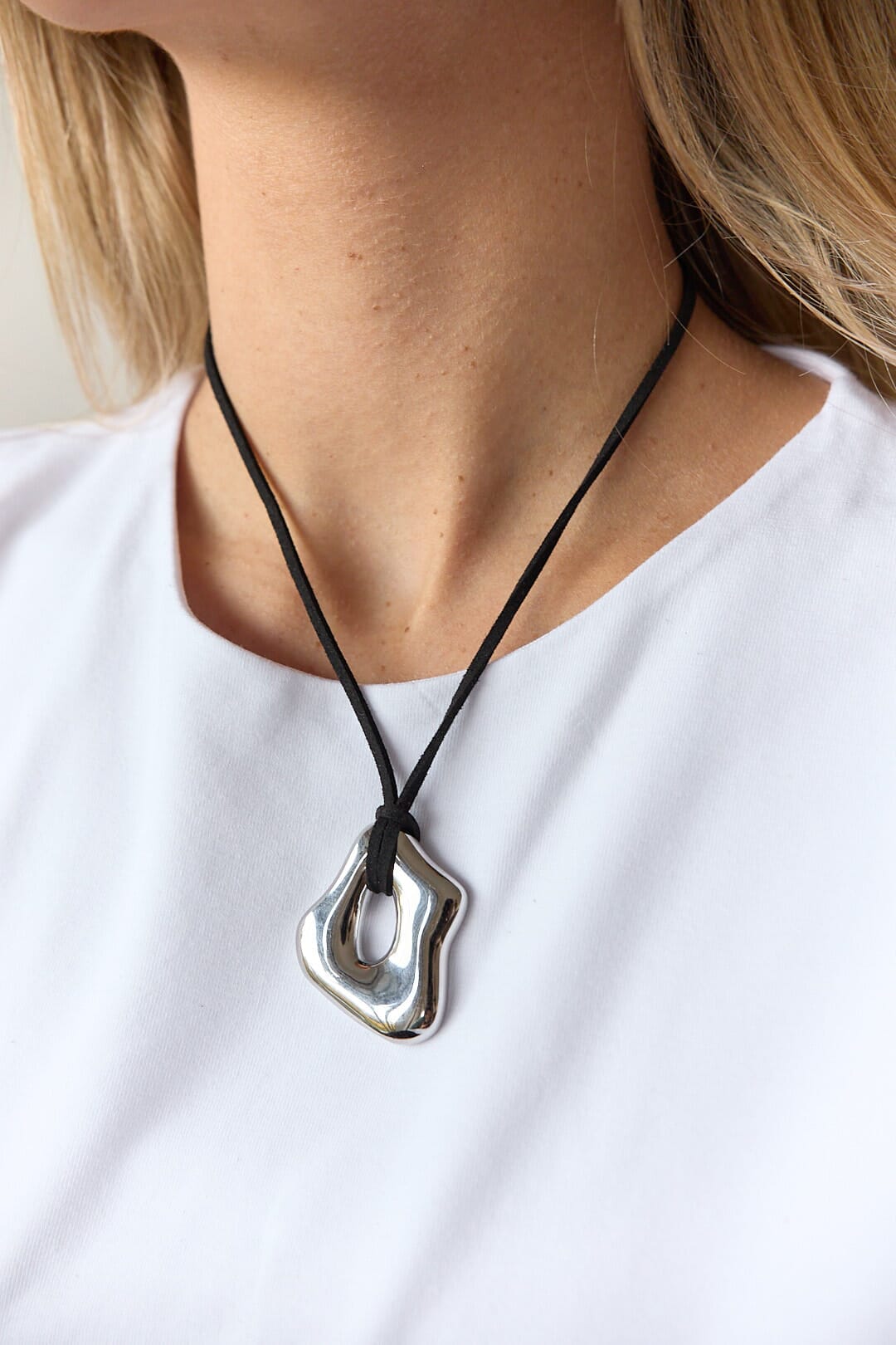 COLLAR SPLASH