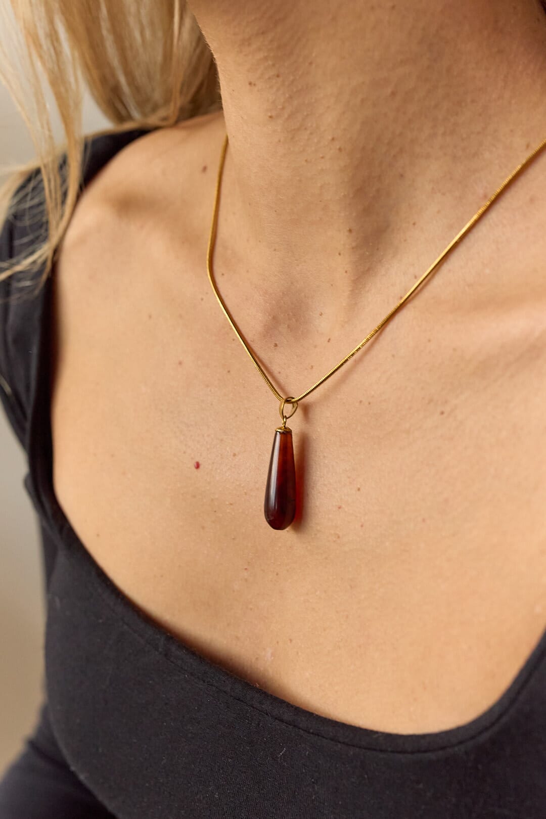 COLLAR GOTA STONE