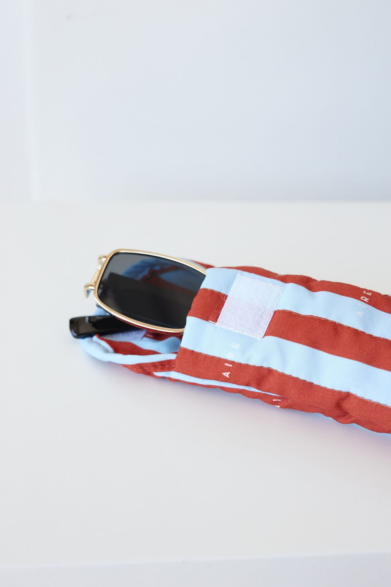 ESTUCHE PUFFY