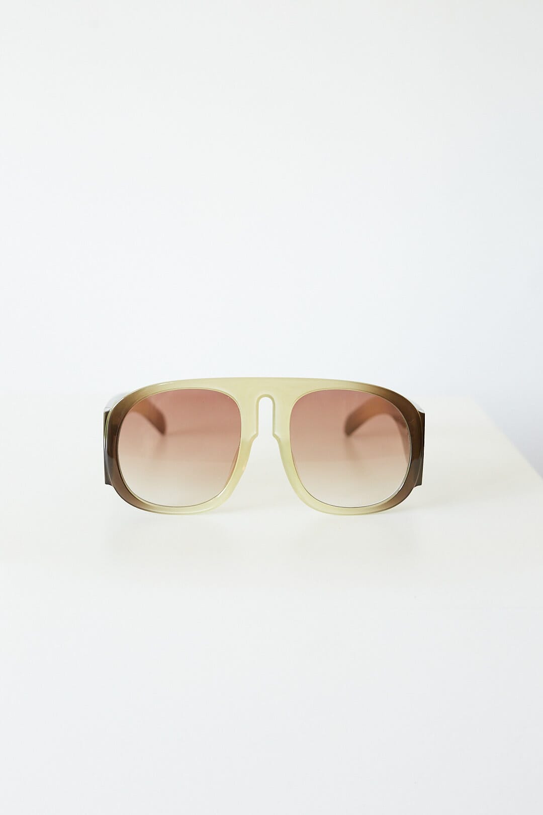 OLGA SUNNIES - AIRE X CRIADO