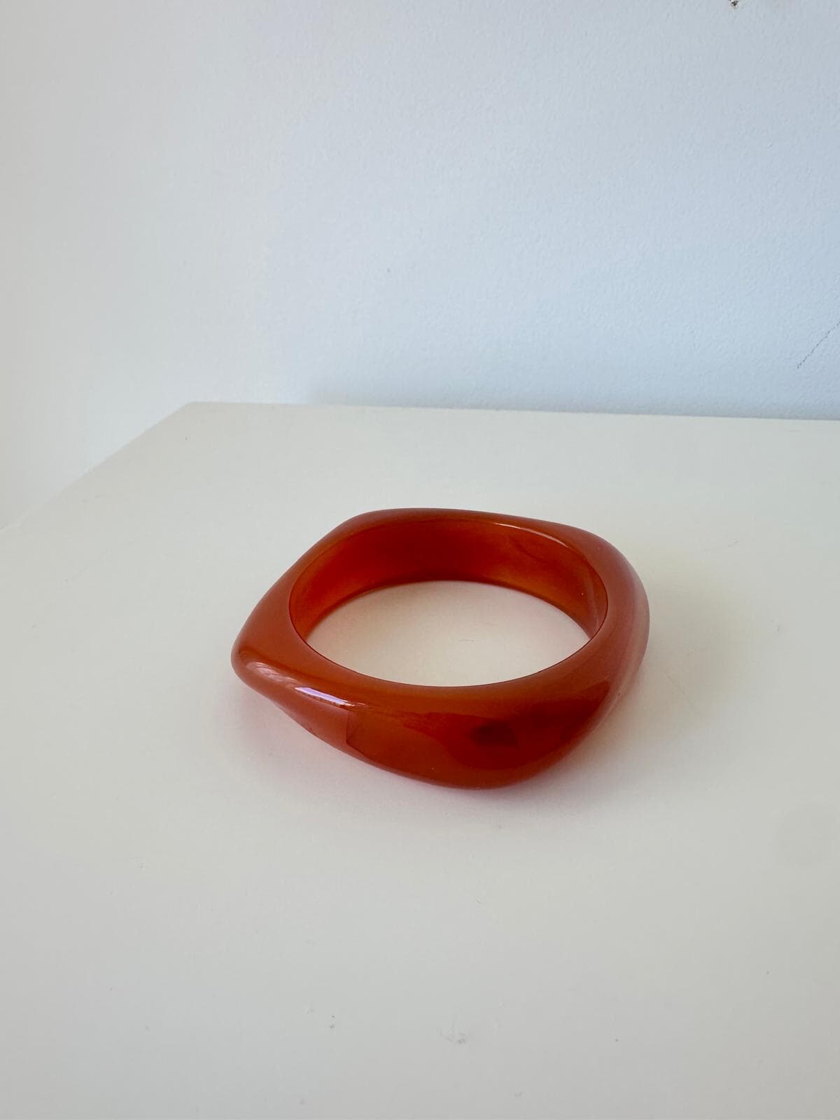 PULSERA ACRILICO ASSYMETRICAL