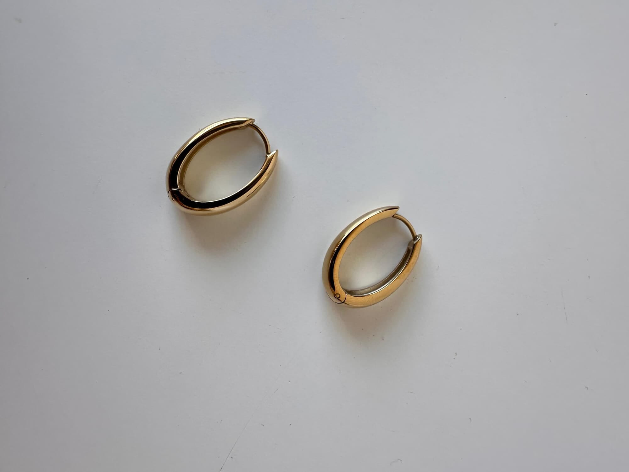 AROS OVAL