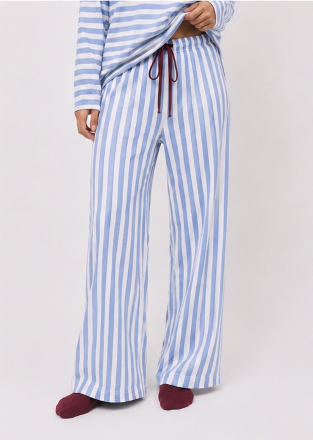 PIJAMA SET COMFY STRIPED