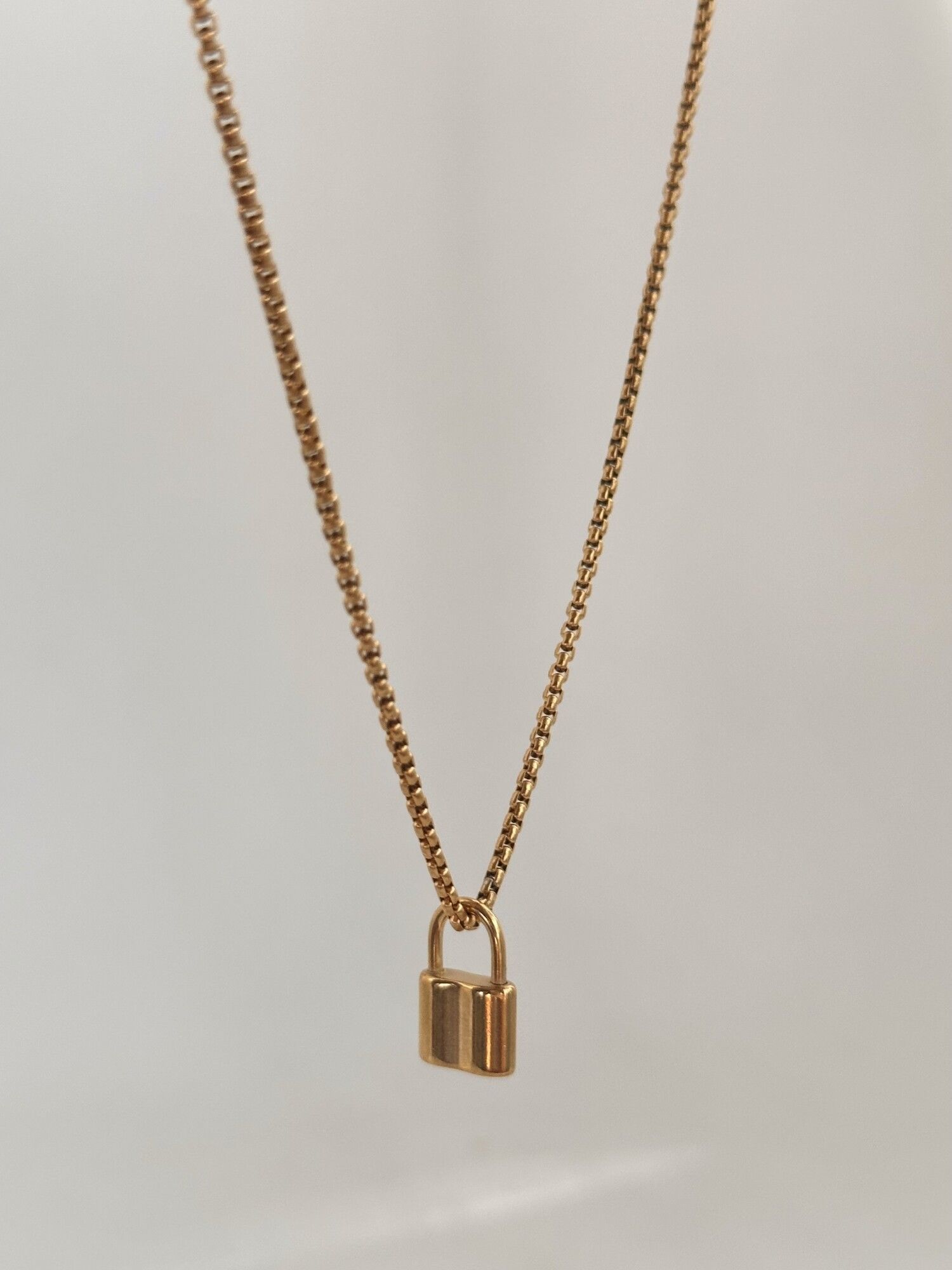 COLLAR LOCK ROCK 
