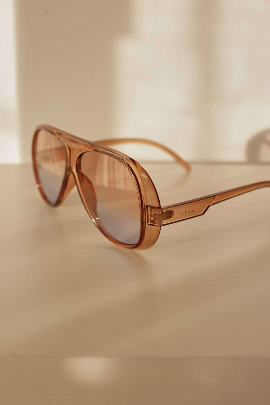 NINA SUNNIES