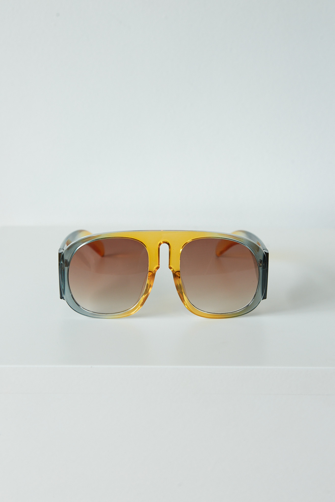 OLGA SUNNIES - AIRE X CRIADO