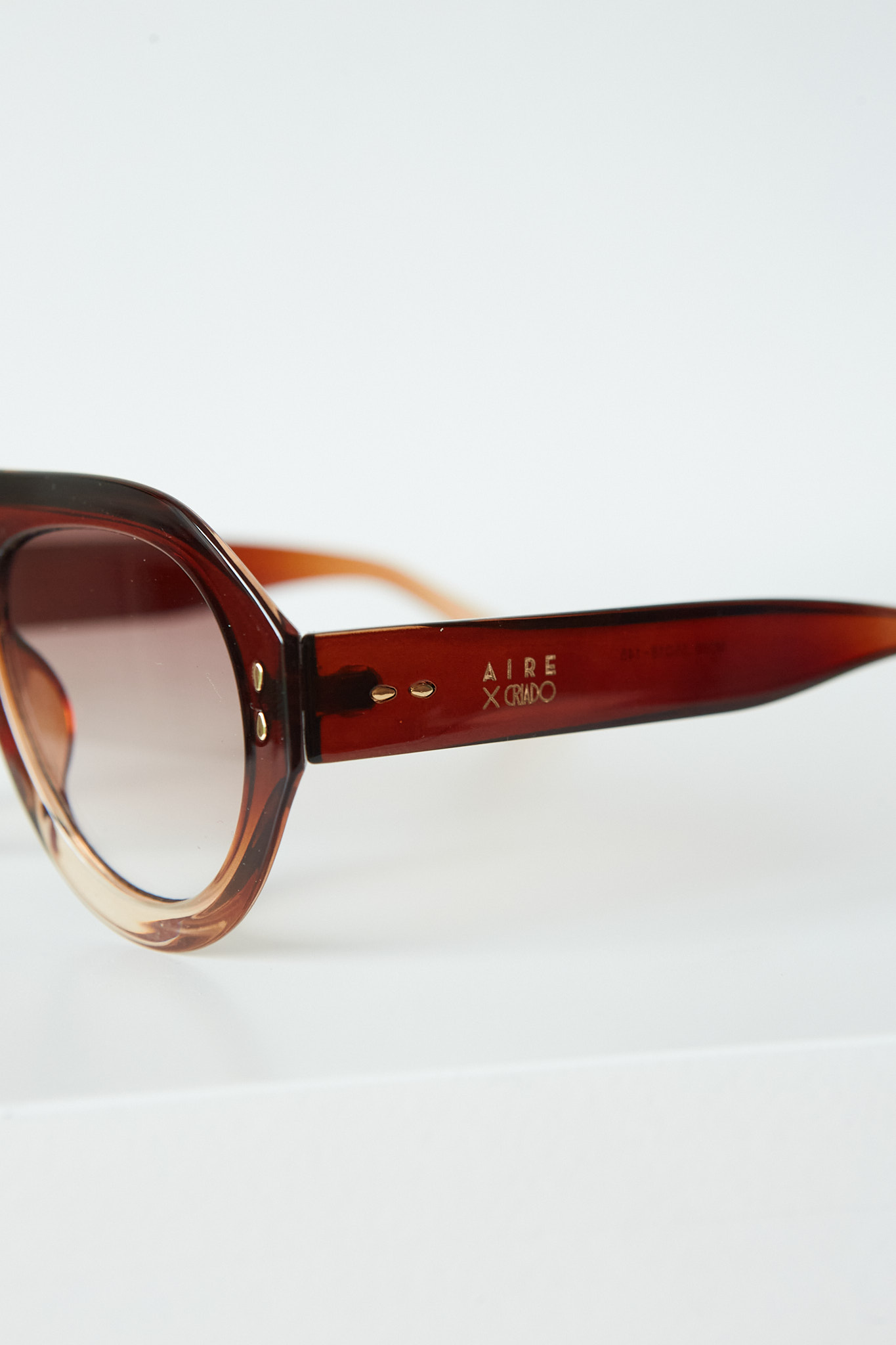 RAFAELA SUNNIES - AIRE X CRIADO