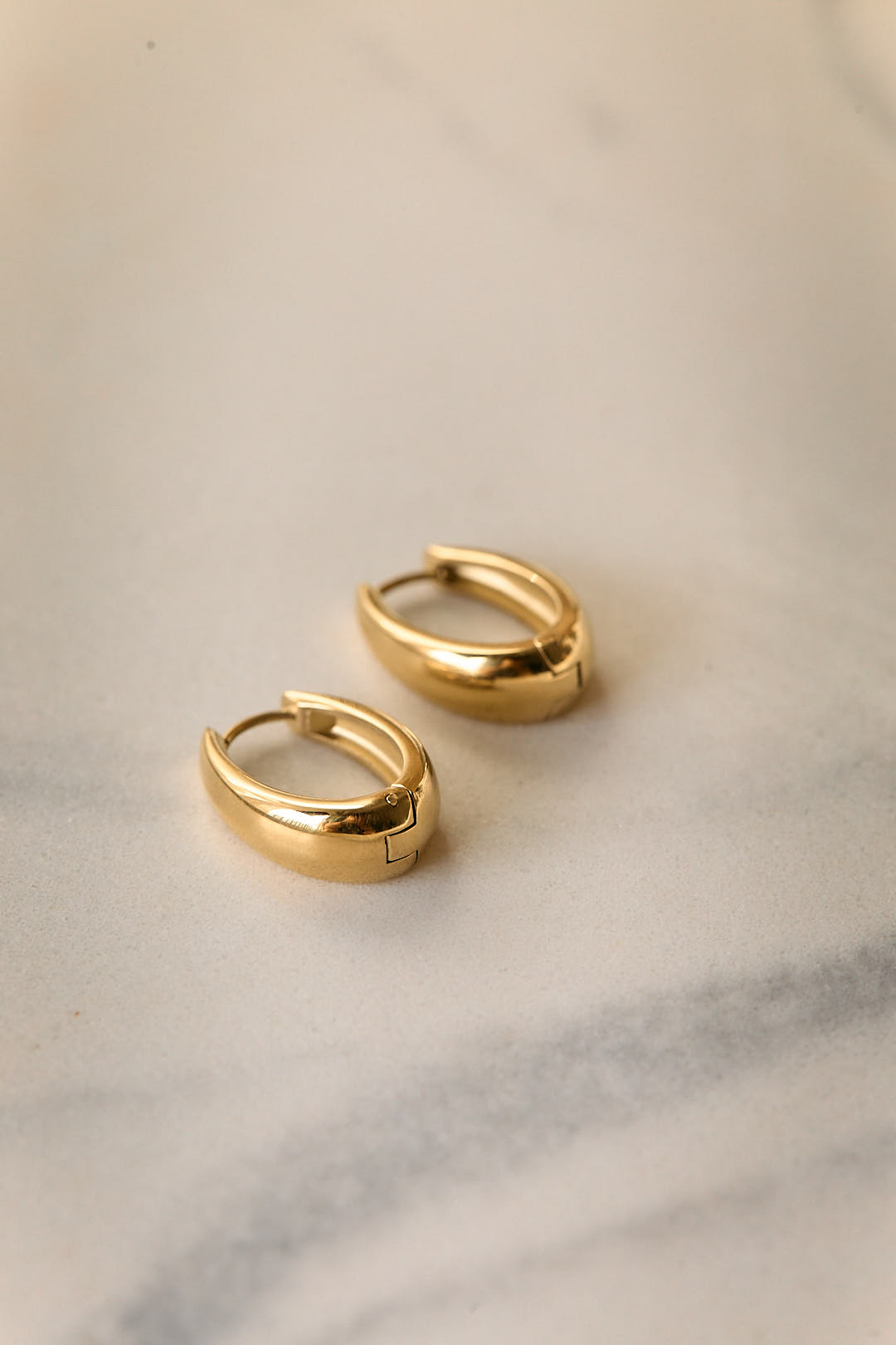 AROS OVAL