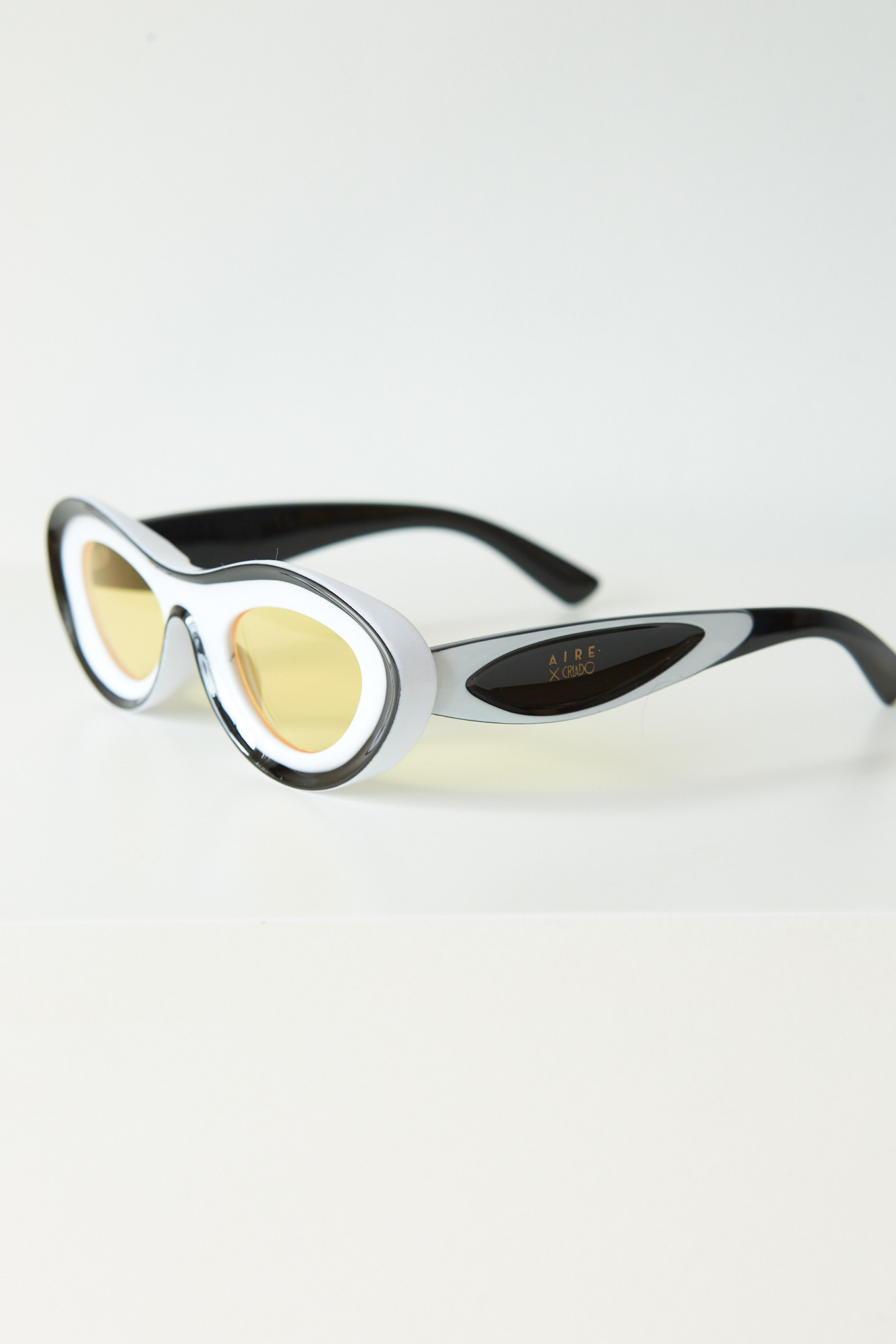 VITO SUNNIES - AIRE X CRIADO