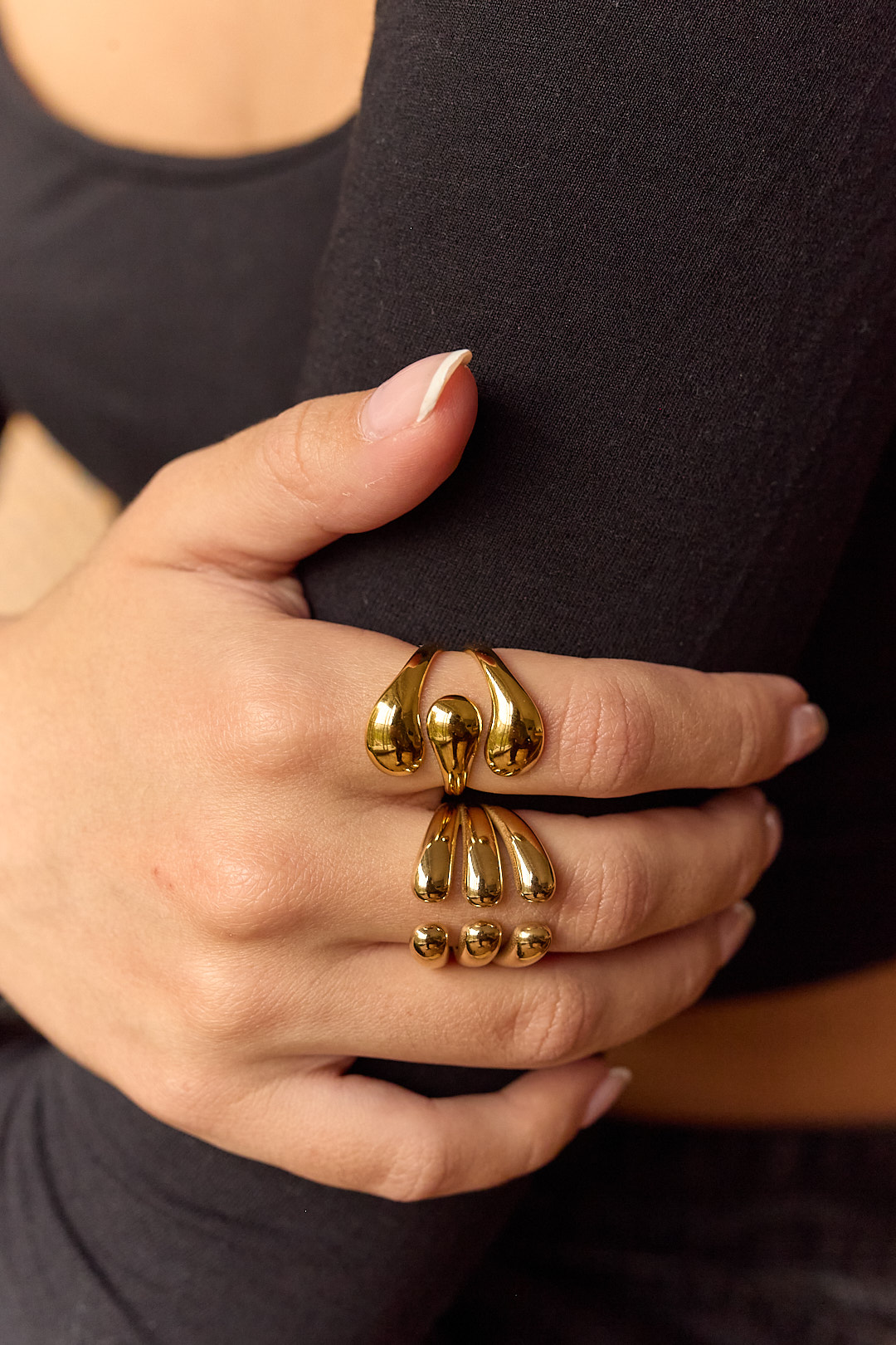 ANILLO HUGHIE