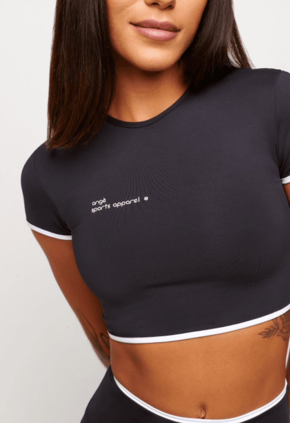 TOP CROPPED COLLEGE