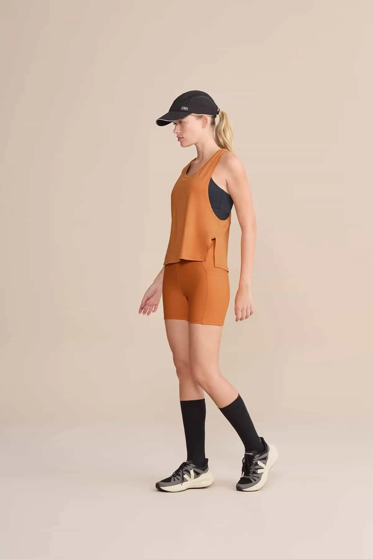 Musculosa Racerback Tank Loose Fit