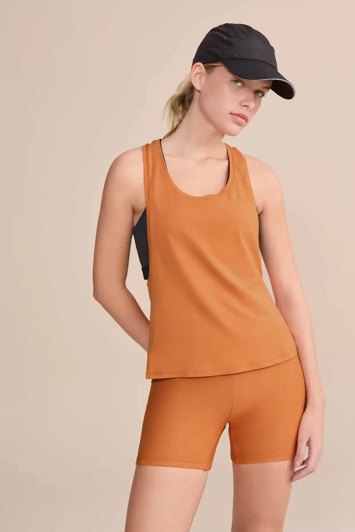 Musculosa Racerback Tank Loose Fit