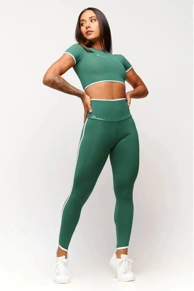 CONJUNTO CALZA Y TOP COLLEGE