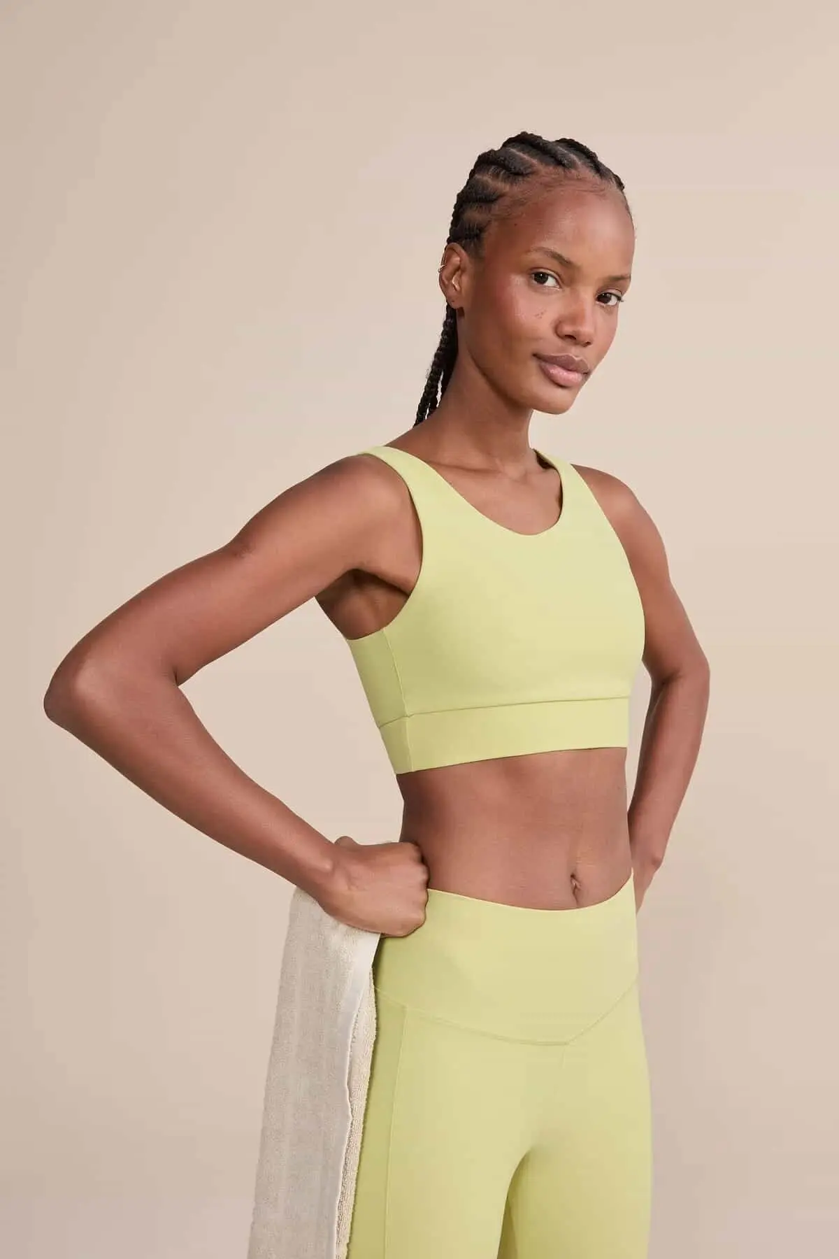 CALZA ACTIVE® INTERIORES CON BOLSILLO EN V