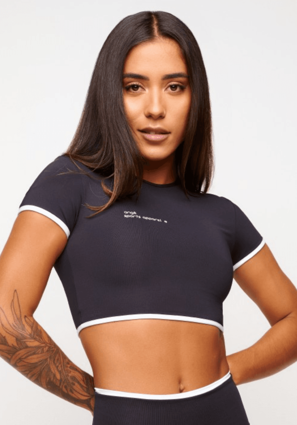 TOP CROPPED COLLEGE