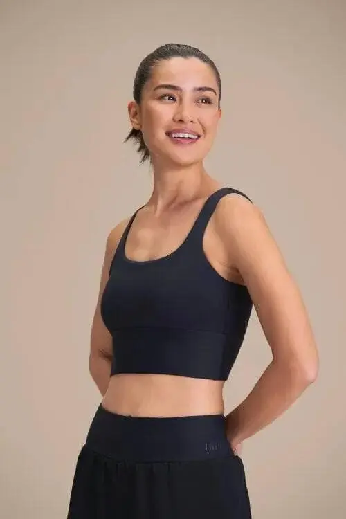 CONJUNTO POLLERA DRYSIDE Y TOP MOVE SENSE