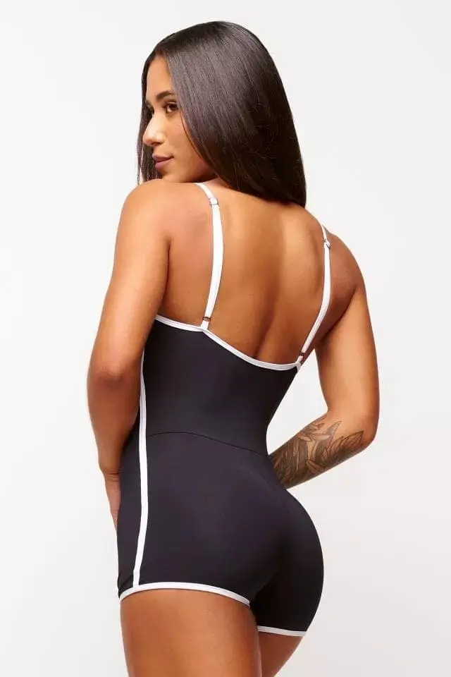 JUMPSUIT CORTO COLLEGE