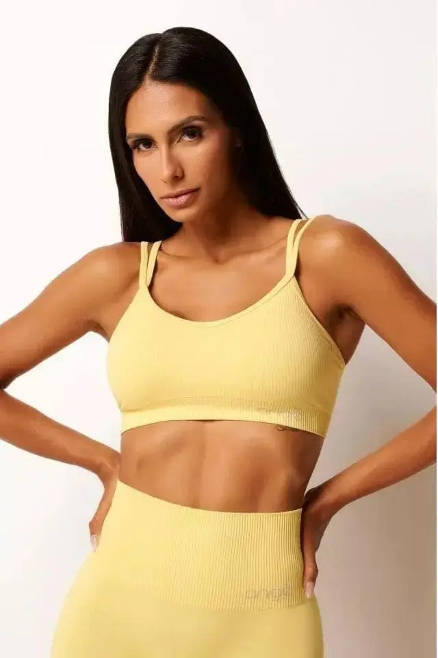 CONJUNTO TOP Y SHORT SEAMLESS ULTRA FIT AMARILLO