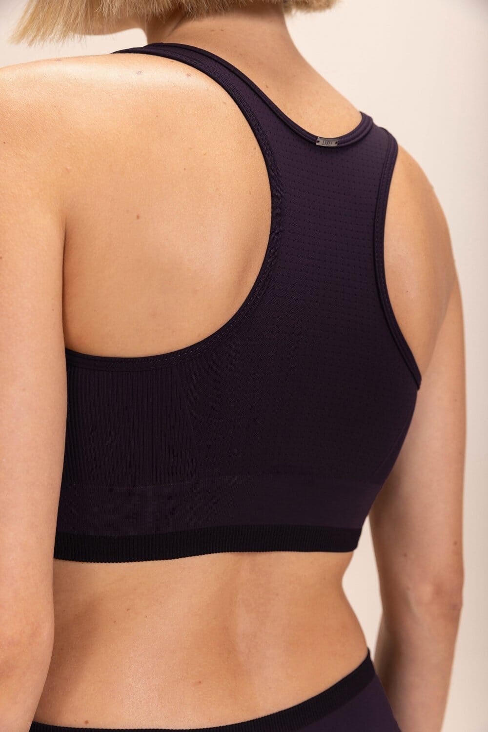 TOP CONTOUR RIB
