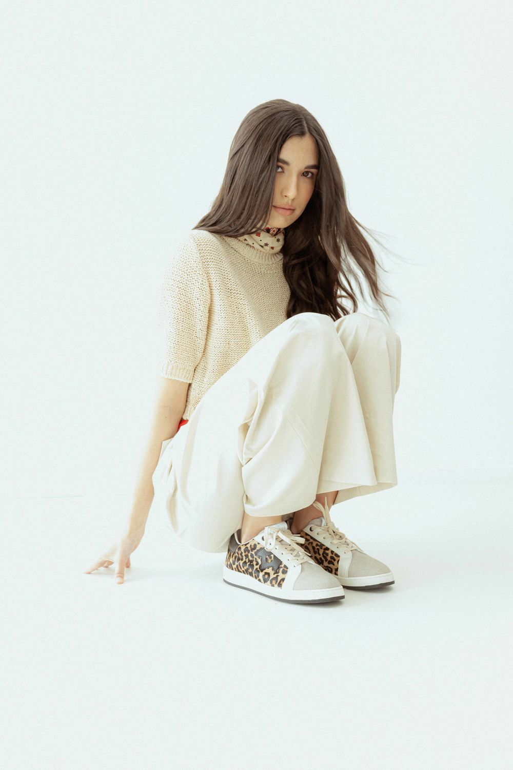 LOW CROWN SNEAKERS